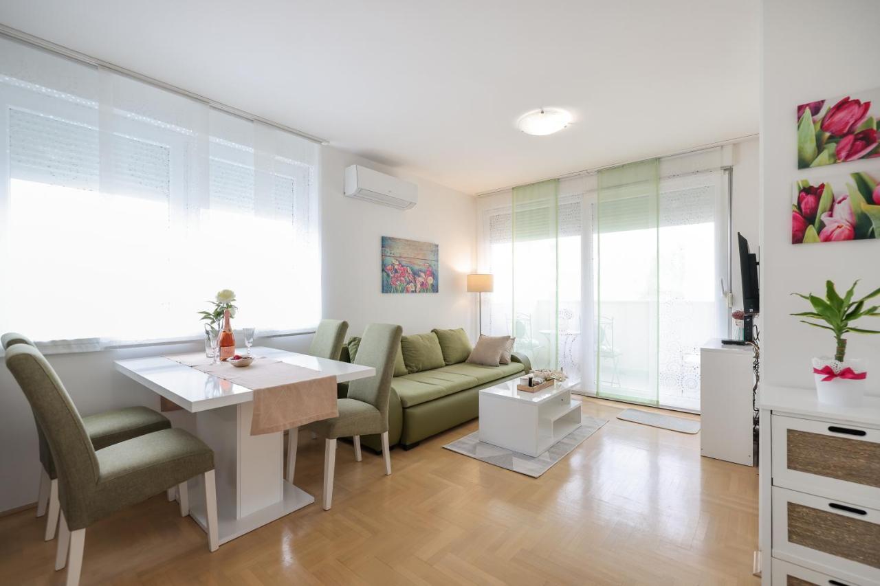 Cozy Niko Apartment - Private Parking And Balcony Zadar Ngoại thất bức ảnh
